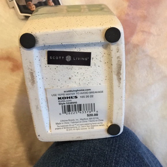 Ceramic Glazed Mint House Vase NWT by Scott Living - Picture 7 of 11